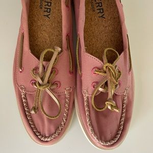 Pink Sperry